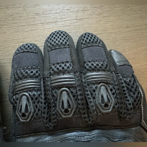 NORU GLOVES - SIZE XXL - Picture 5 of 8